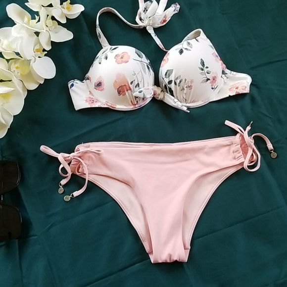 push up brand new swimsuit - Picture 4 of 4